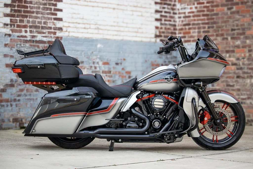 Harley-Davidson仕様　インテリア 2022 HARLEY-DAVIDSON ROAD GLIDE LIMITED - LEVEL 3 M8 PACKAGE